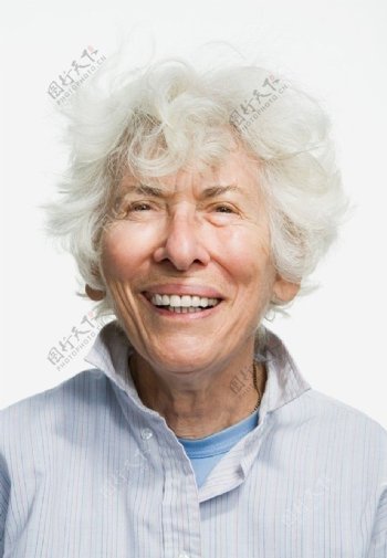 高兴的老妇人图片