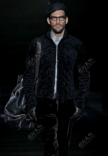 阿玛尼男装2010年秋季米兰时装展图片