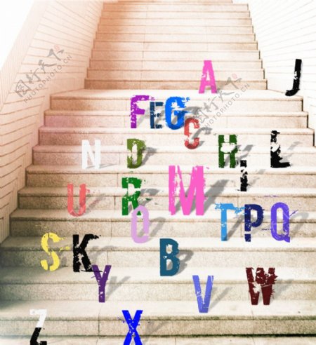 梯阶上的字母图片
