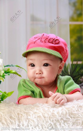 红帽子宝宝图片