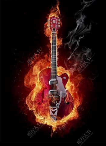 火焰中的吉他图片