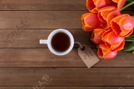 玫瑰花和咖啡