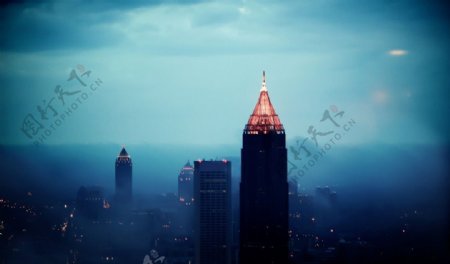 城市雾霾天空