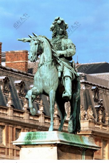 路易十四雕塑