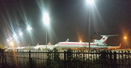 夜幕中的南苑机场