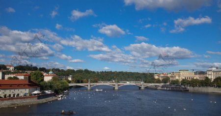 布拉格伏尔塔瓦尔河风景