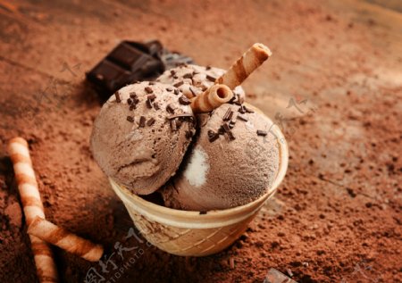 美味冰激棱与巧克力图片