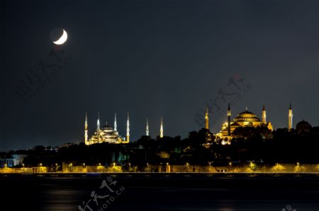 美丽夜晚的清真寺图片