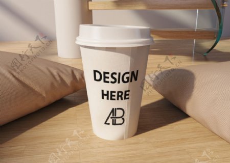 咖啡杯展示PSD模板