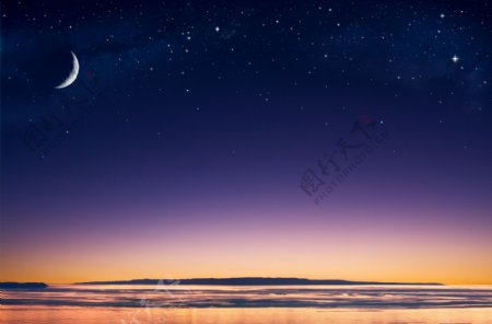 美丽星空与湖面风景图片