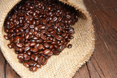 麻布里的咖啡豆图片