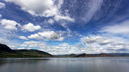 山天空水云蓝色湖丘陵公共领域图像