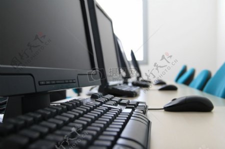 电脑室2