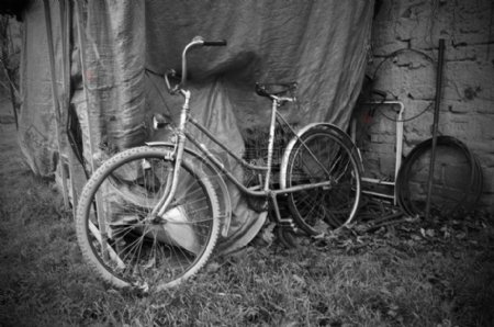 老旧的自行车