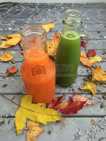 果汁秋季有机有机食品健康胡萝卜汁有机果汁有用叶