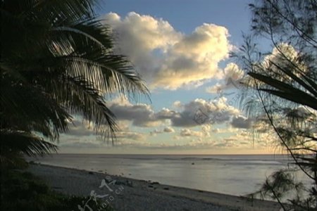 拉罗汤加岛上空的云湖股票视频视频免费下载