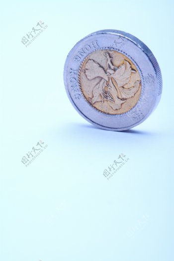 一枚港币硬币特写图片
