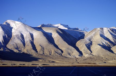 西藏山脉风景