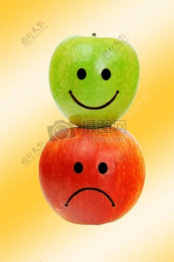 悲伤和微笑的苹果