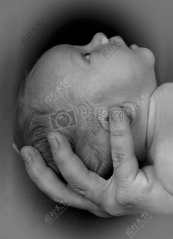 新出生的婴儿灰度图像