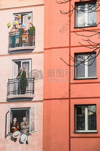 人树窗口气球孩子帽子主题街头艺术balkony