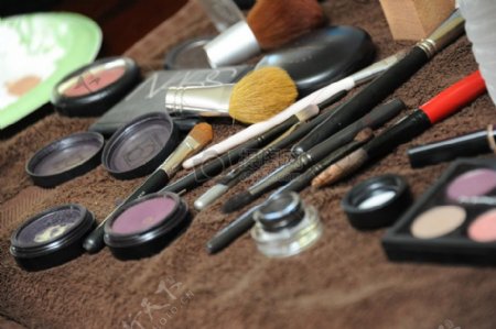 化彩妆的工具