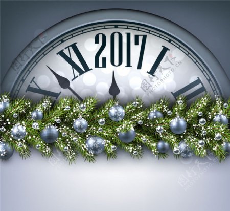 银色圣诞球和时钟图片
