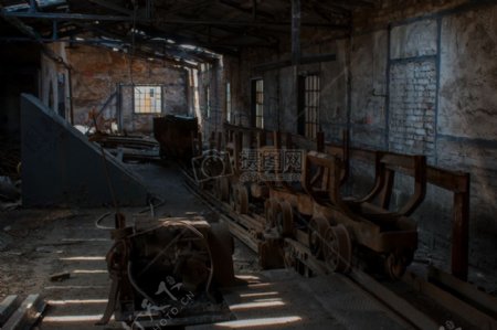 一个废旧的工厂