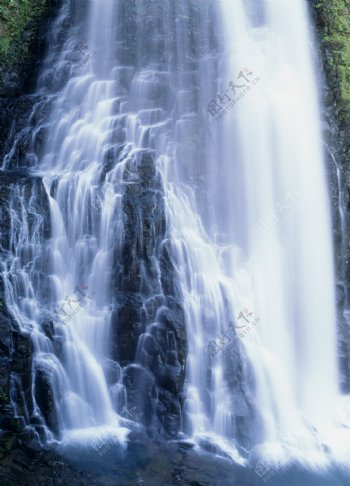 壮美的高山瀑布写真图片图片