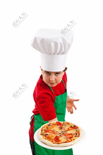 端着比萨的男孩厨师图片