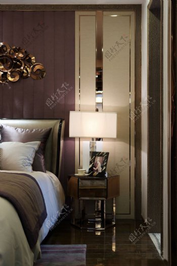 现代时尚卧室床头灯设计图