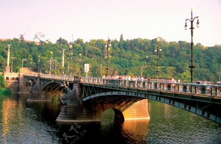 桥25图片