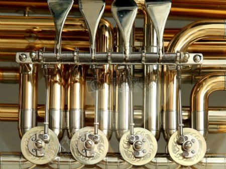 大号铜管乐器