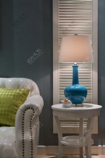 室内客厅时尚台灯设计图