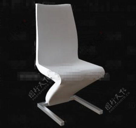 白色的人格弯曲的椅子