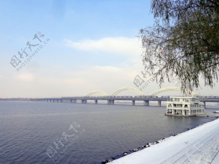 松花江冬景图片
