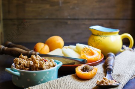 杏子与营养早餐图片