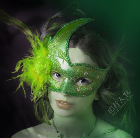 绿色面具美女图片