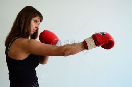 打拳击的女人