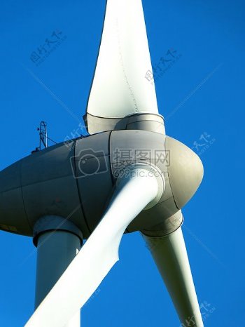 蓝天下的能源风电