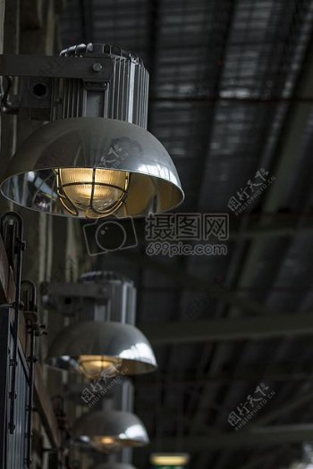 工厂里的灯泡