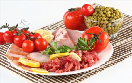 肉类产品火腿蕃茄豌豆