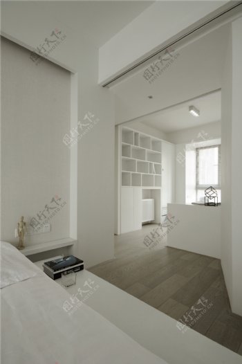 现代极简白色调卧室室内装修效果图