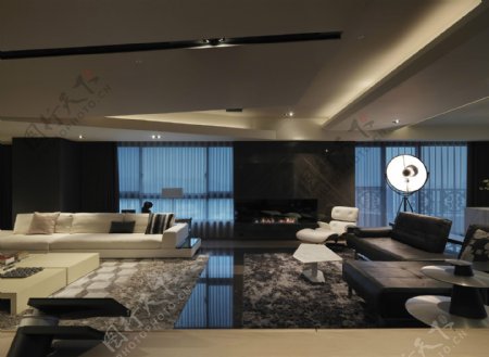 现代时尚客厅黑色亮面地板室内装修效果图