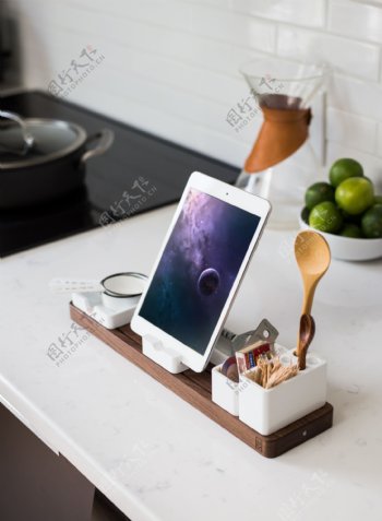 厨房苹果iPad平板空间展示模型样机机样