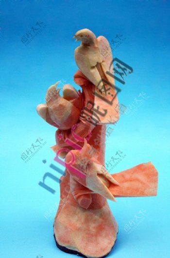 三雀鸣春食品红薯雕刻艺术