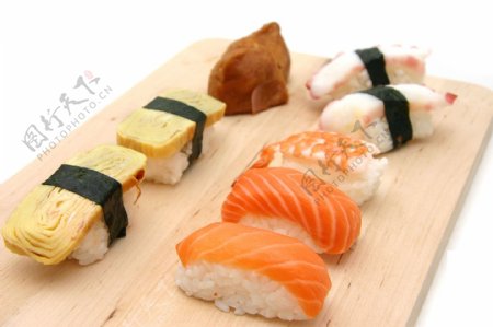 简约日式寿司料理美食产品实物