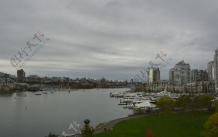 城市天空雨后天空加拿大温哥