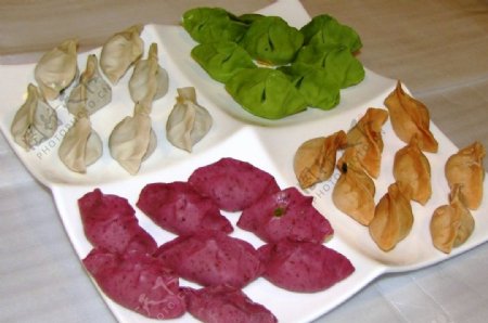四色蔬菜饺