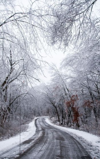 冬季雪天公路风景